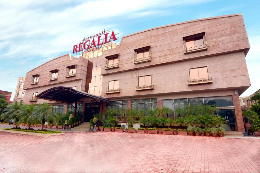 Call Girls Regalia Hotel in Islamabad